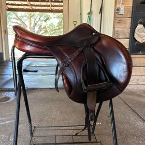 Tall people friendly jump saddle!